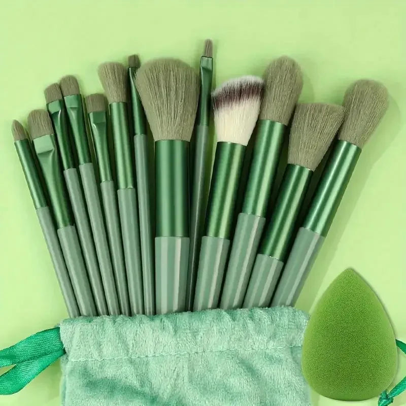 13-piece makeup brush set – view 13