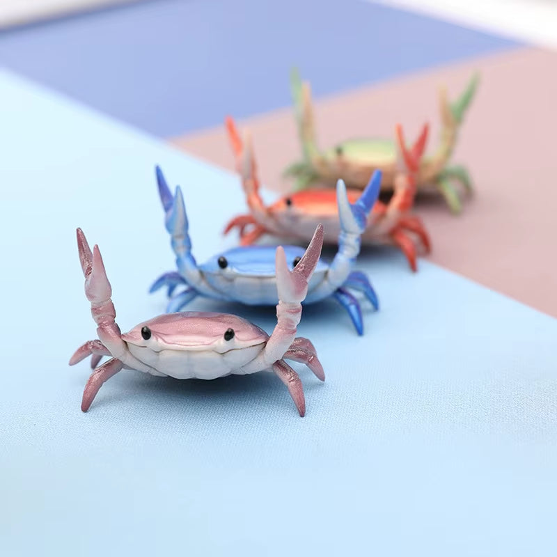 Crab-shaped desk pen holder – view 3